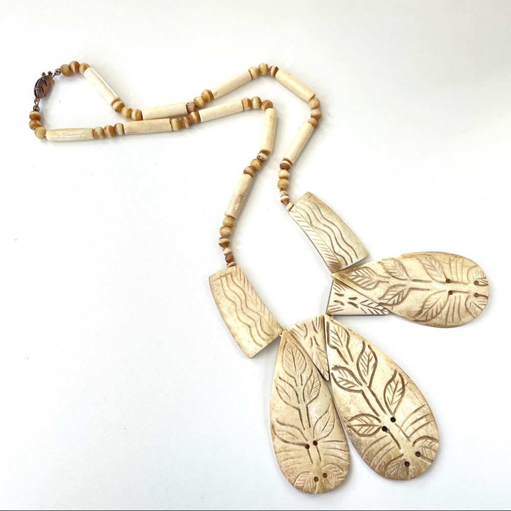 Vintage 1970s Artisan Etched Bone Statement Necklace - Picture 12 of 17